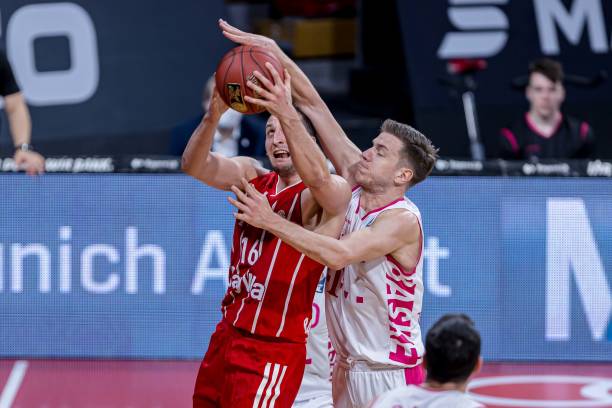 在杯赛中 在杯赛中