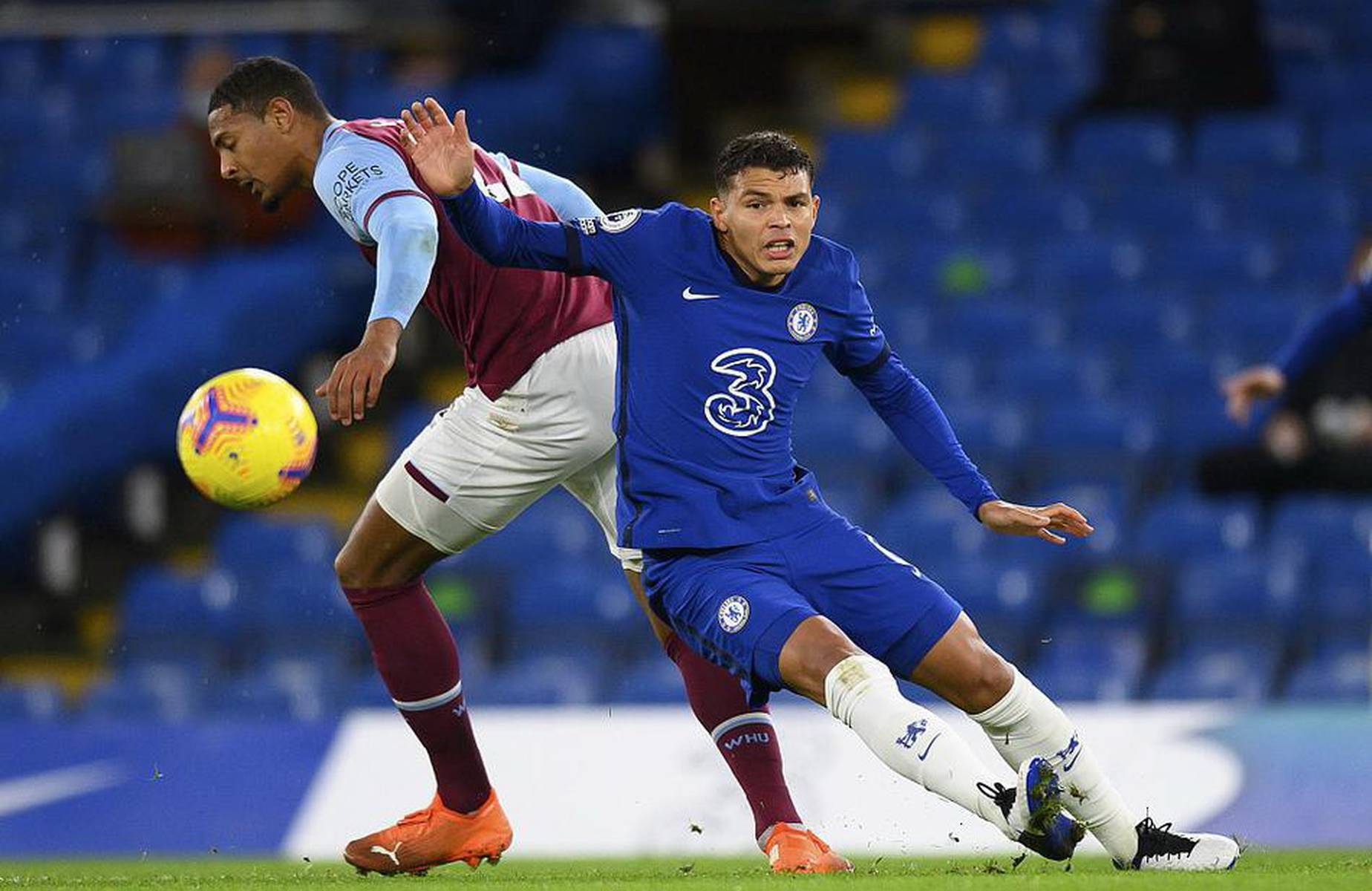 盯人还是收 盯人还是收